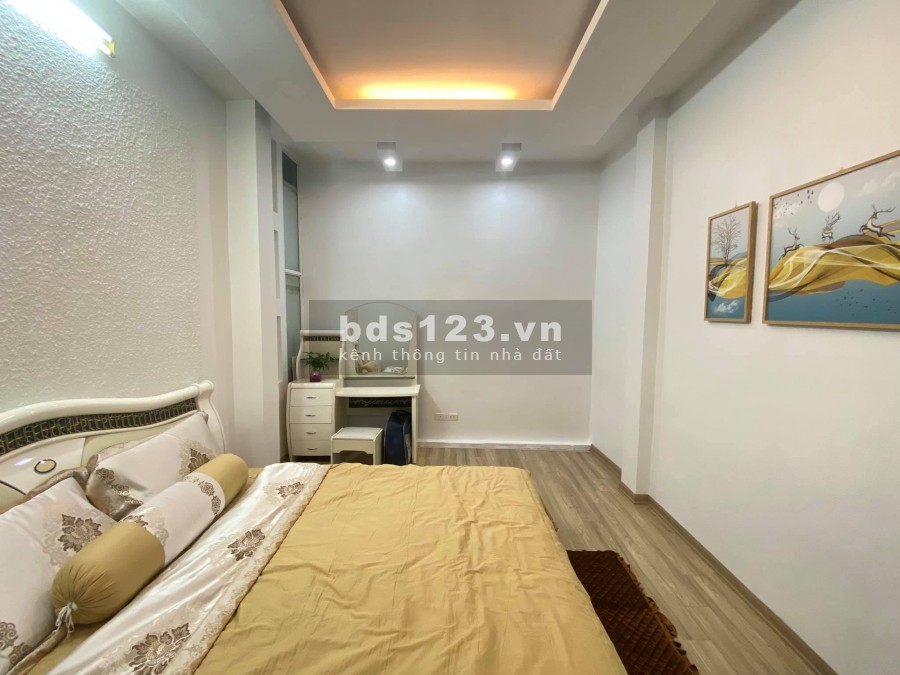 Khương Trung ô tô đổ cưa, cách phố 25m, nhà đẹp như khách sạn