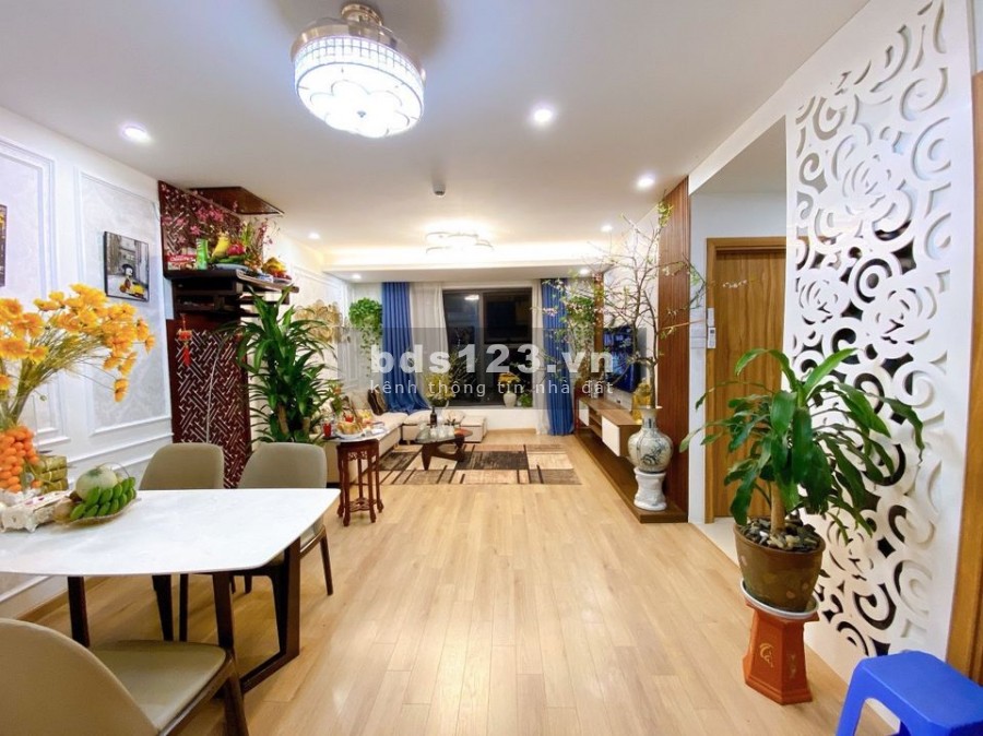 Bán căn hộ chung The K Park Văn Phú Hà Đông 68m2 2PN 2WC full nội thất, giá 2 tỷ. LH: 0374393926