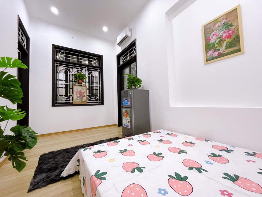 Bán nhà đường Láng, Quận Đống Đa, dt 61m2x5T, giá 6.7 tỷ, kinh doanh ôtô