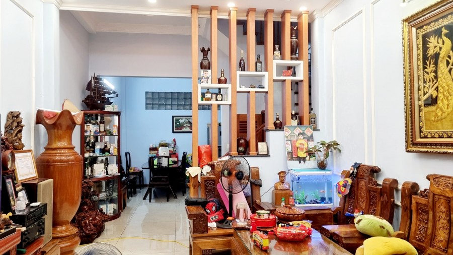 Không thể rẻ hơn, nhà phố trung tâm Hà Đông, mặt phố, vỉa hè, stas UBND Quận