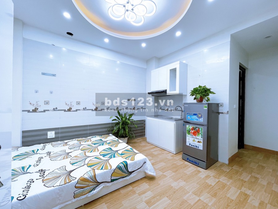 Bán nhà nhỉnh 5 tỷ, kinh doanh, ô tô tránh Vương Thừa Vũ, 5 tầng vào ở ngay