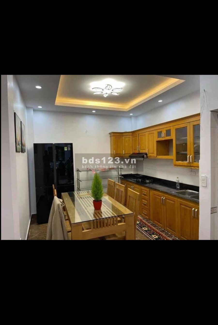 Siêu đẹp, nhà to 47m2, 5 tầng, gần ô tô, phố Lĩnh Nam, giá 3,3 tỷ