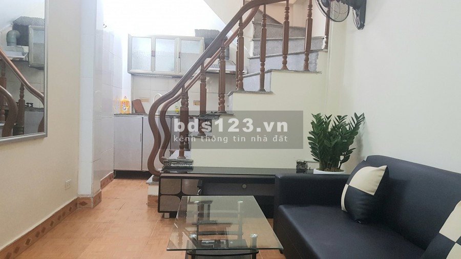 Bán nhà phố Lê Văn Lương, Quận Thanh Xuân, giá nhỉnh 2 tỷ, lhcc