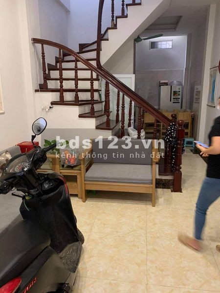 Bán Nhà 4 Tầng 4 PN full nội thất ở ngay Trương Định Hoàng Mai