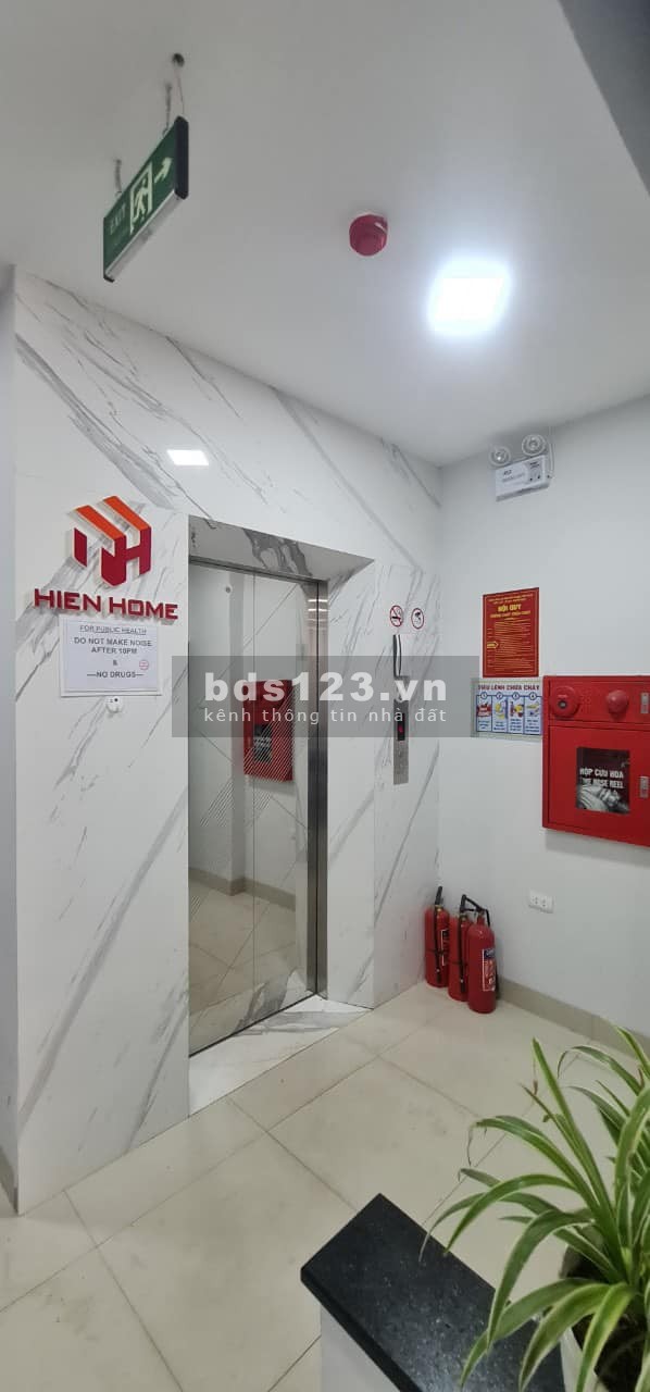 Giá 15 tỷ, dt 110m2, 6 tầng mt rộng phố Quận Ba Đình, hầm gara, thang máy, kinh doanh sầm uất
