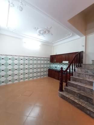 Bán Nhà Hoàng Mai 38m2, 4 tầng đúc kiên cố giá 2.6 tỷ nhà đẹp gần phố