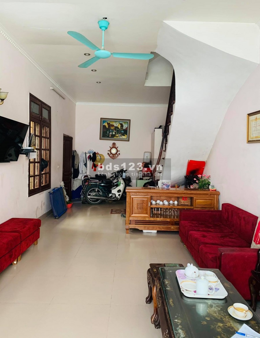 Bán nhà lô góc, ô tô tránh, Chùa Láng, 55m2 * 5T, mt 4,5m, kinh doanh, giá 7,3 tỷ