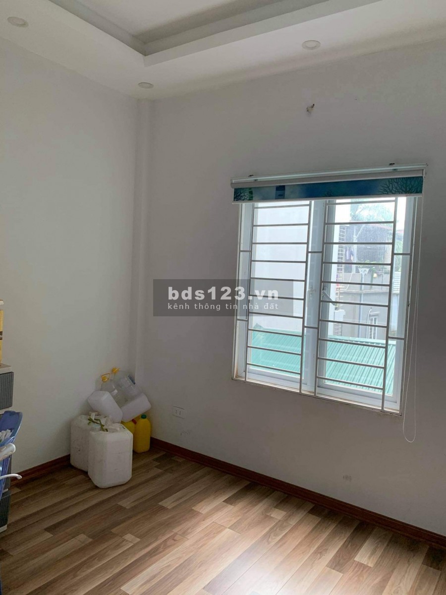 Bán Nhà 4 Tầng 4 PN full nội thất ở ngay Trương Định Hoàng Mai