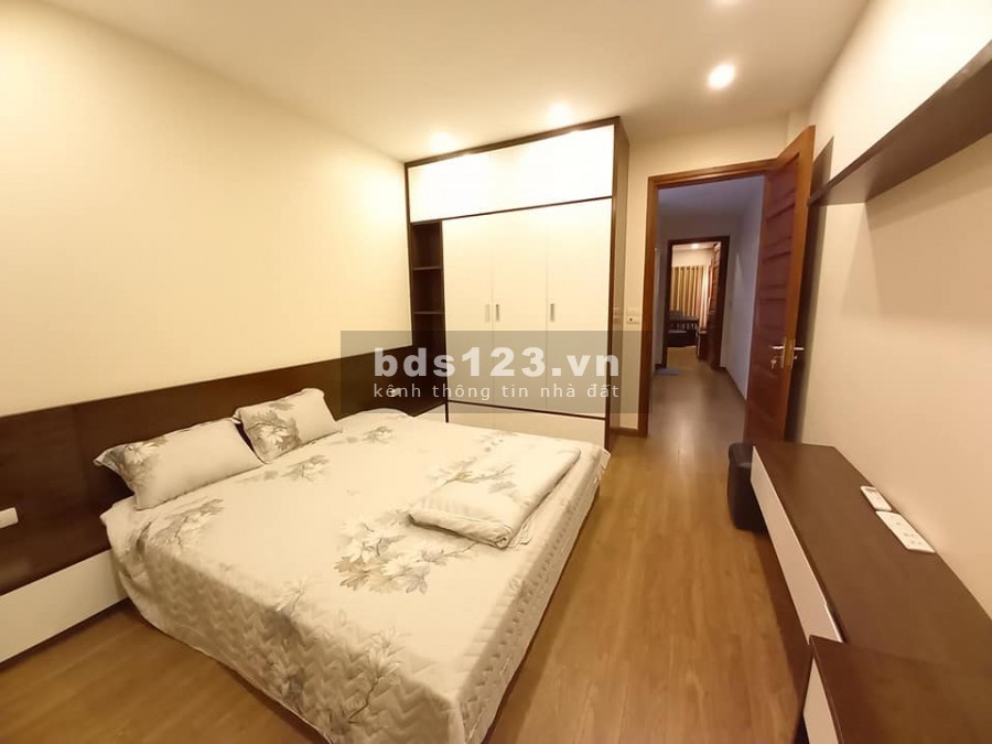 Bán nhà, Ngõ ô tô, Kinh doanh, Xuân Thủy, 60m2, 4 tầng, giá hơn 4 tỷ