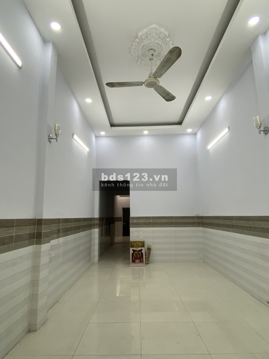 Nhà 2 tầng 3.2x17 nở hậu, hẻm 628 Hậu Giang Quận 6 giá bán 4ti650
