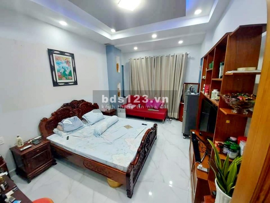 Bán gấp nhà diện tích 101m2 trung tâm Bầu Cát, Tân Bình, giá chỉ 7.4 tỷ