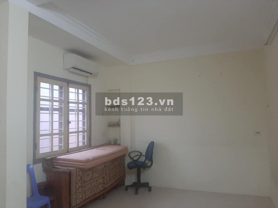 Bán nhà 4 tầng đúc Phan Trọng Tuệ, ô tô vào nhà, lô góc, dt 68m2, giá 4 tỷ hơn