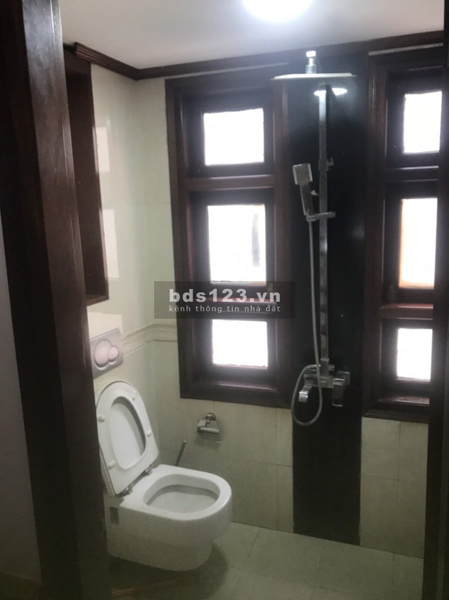 TÔI CẦN BÁN NHÀ LÔ GÓC TỰ XÂY ĐỘC LẬP TẠI VĂN QUÁN-HÀ ĐÔNG-HN,Ô TÔ QUA NHÀ,KD,5 TẦNG, 6 NGỦ