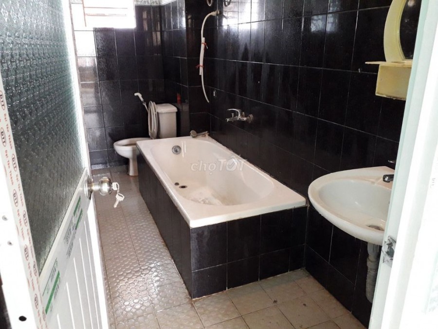 Chính chú bán nhà 1 trệt 4 lầu, hẻm 119, Nguyễn Văn Cừ – Quận 5, 105m2,