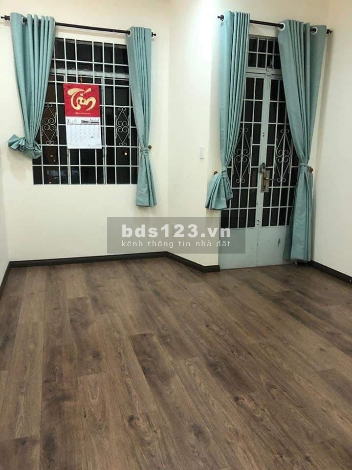 Bán nhà nhỉnh 100 triệu/m2, Phú Nhuận, đường Huỳnh Văn Bánh, phường 13, dt 49m2, giá 5.6 tỷ