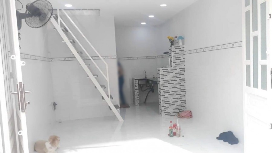 Nhà (3.3*5.5m) 1 lầu, hẻm 283 gần mặt tiền đường Bông Sao P5 Q8