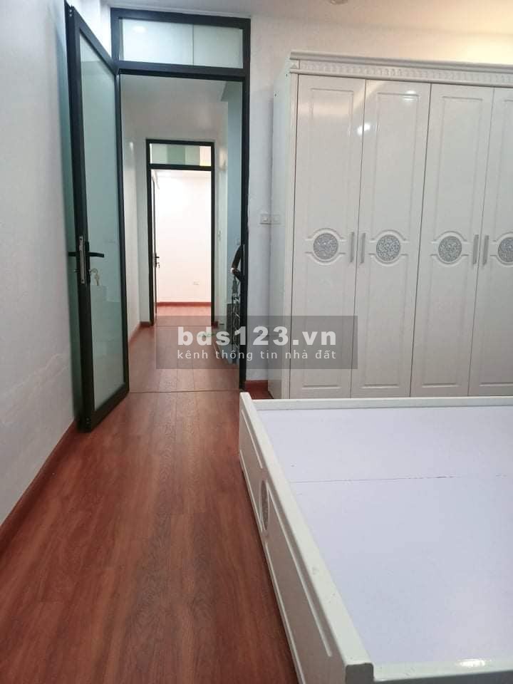 Bán nhà đẹp, ở ngay Trịnh Văn Bô, Nam Từ Liêm, dt 41m2, 3.5 tầng, giá 2.95 tỷ
