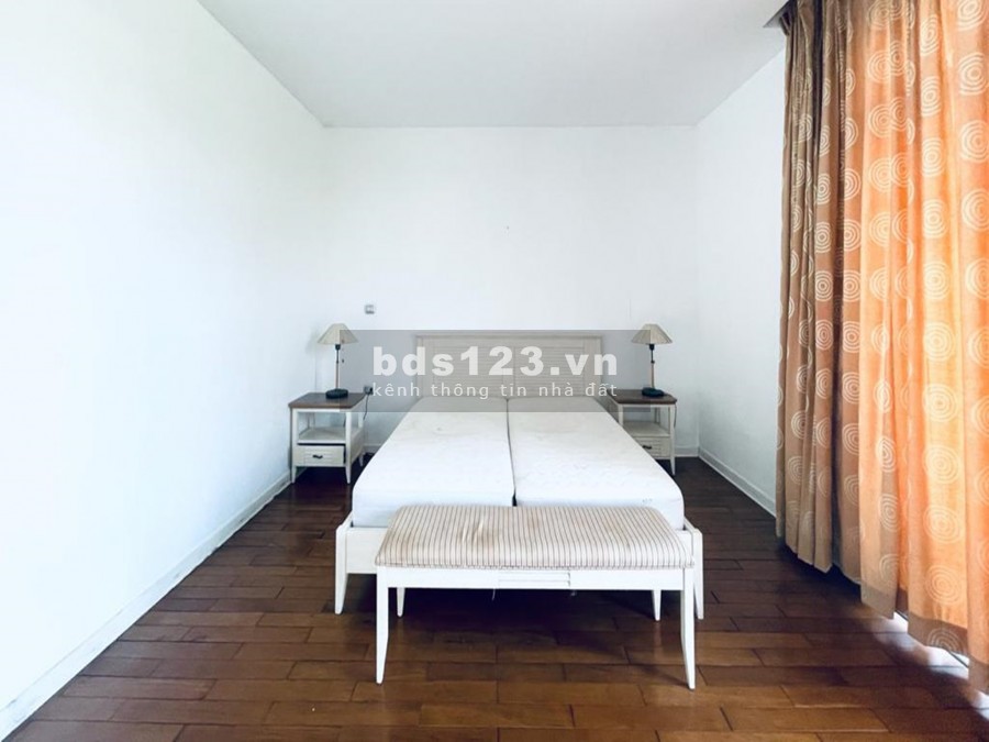 Cho thuê biệt thự T4 Ciputra, 5 phòng ngủ, tầm nhìn đẹp, nội thất cao cấp, giá cả có thương lượng.