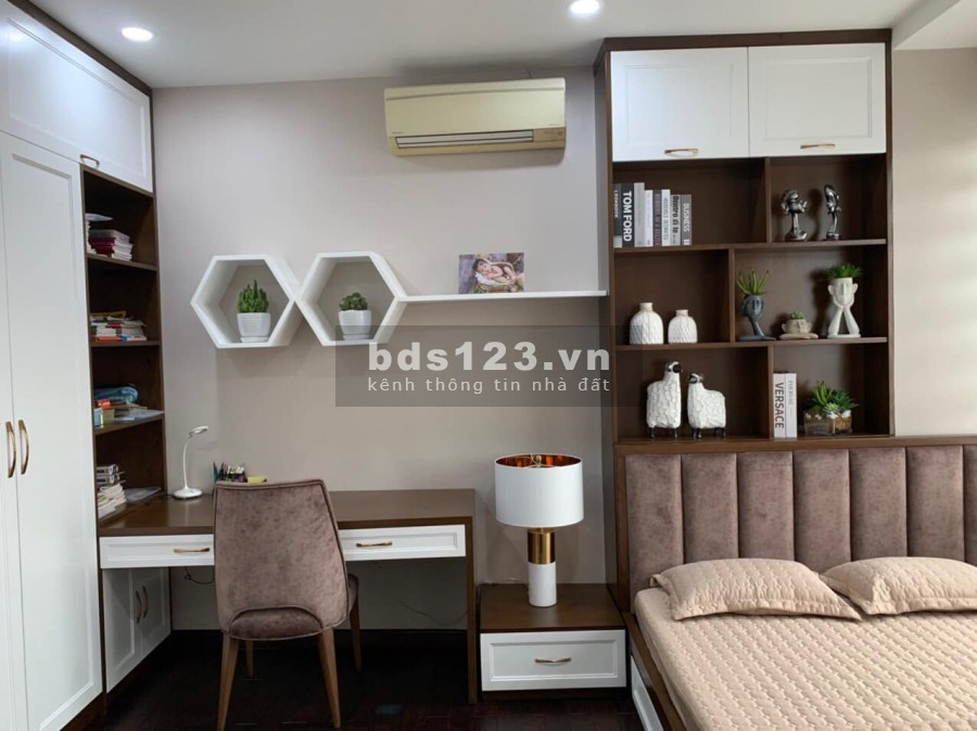 Nhà mặt phố cực hot, đường 2 chiều, vỉa hè rộng, sổ siêu đẹp, giá 30 tỷ