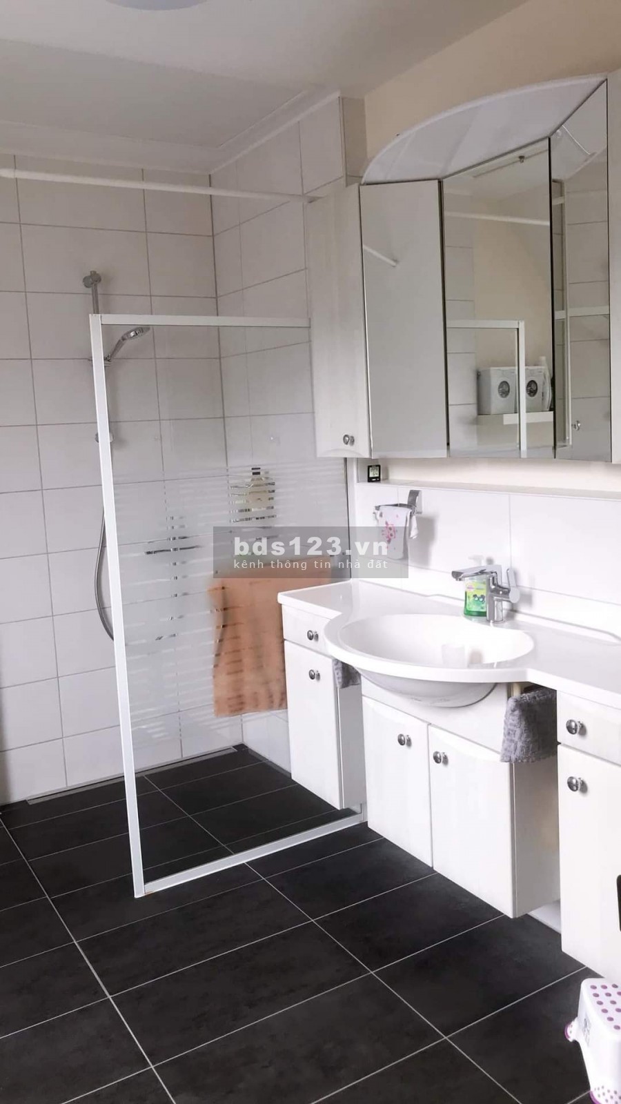 Bán nhanh nhà phố Hồng Mai - Hai Bà Trưng, giá chưa đến 100tr/m