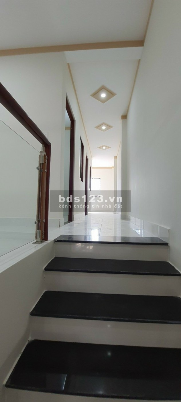 Bán nhà một lầu một trệt gần chợ Quang Thắng 5x20 giá 1tỷ750