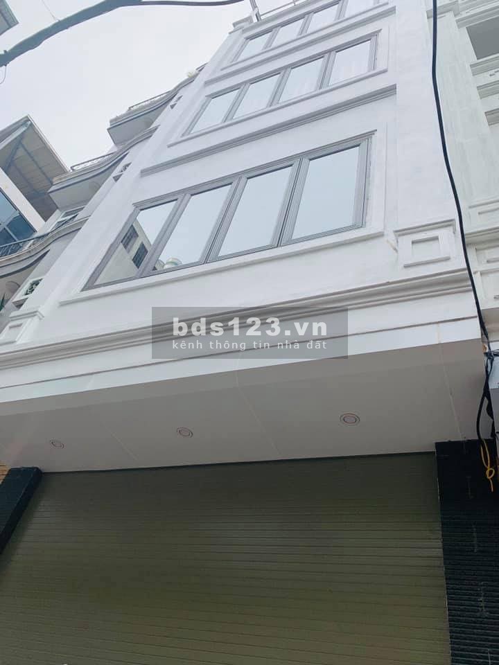 Mình cần bán nhà phố Bồ Đề, dt 40m2, 4 tầng, giá 3.45 tỷ, ngõ to thông Cổ Linh, gần bệnh viện Tâm Anh