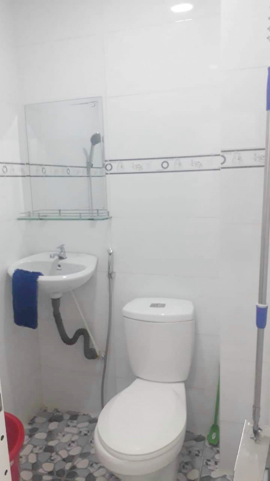 Nhà (3.3*5.5m) 1 lầu, hẻm 283 gần mặt tiền đường Bông Sao P5 Q8
