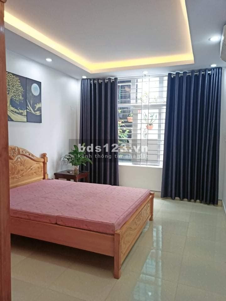 Bán nhà đẹp, ở ngay Trịnh Văn Bô, Nam Từ Liêm, dt 41m2, 3.5 tầng, giá 2.95 tỷ