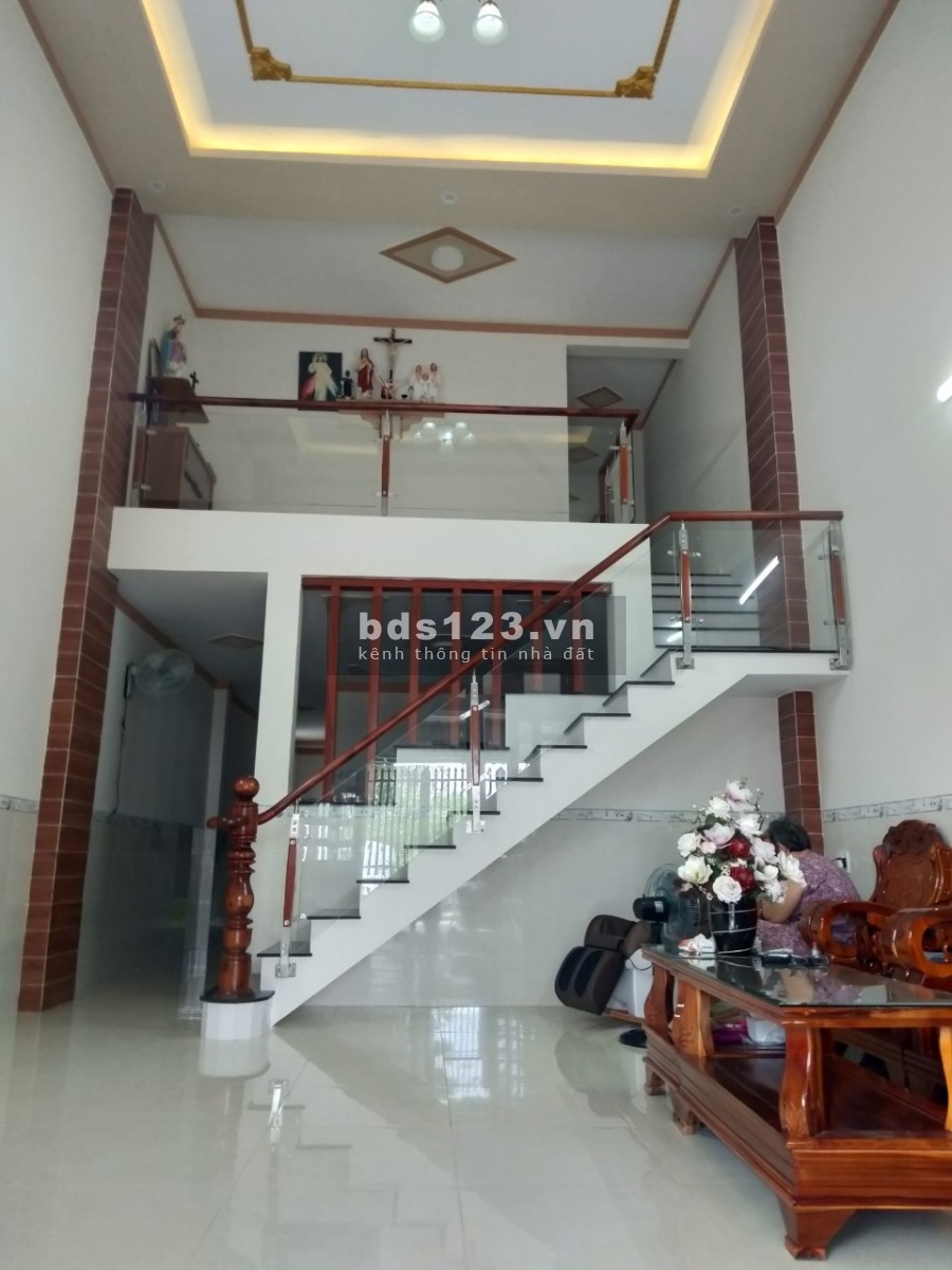 Bán nhà một lầu một trệt gần chợ Quang Thắng 5x20 giá 1tỷ750