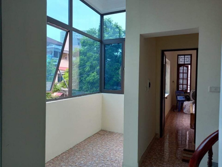 Cần bán nhà Mậu Lương, Kiến Hưng, Hà Đông, dt 51m2, giá 4 tỷ, lô góc, ô tô vào nhà