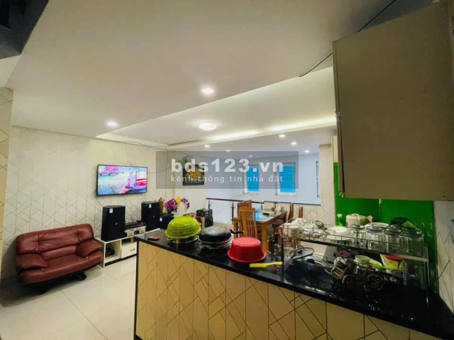 Bán nhà HXH, 5 tầng đẹp, Lê Văn Thọ Gò Vấp, 60m2(5x12), ở ngay nhỉnh 5 tỷ. 0902675790