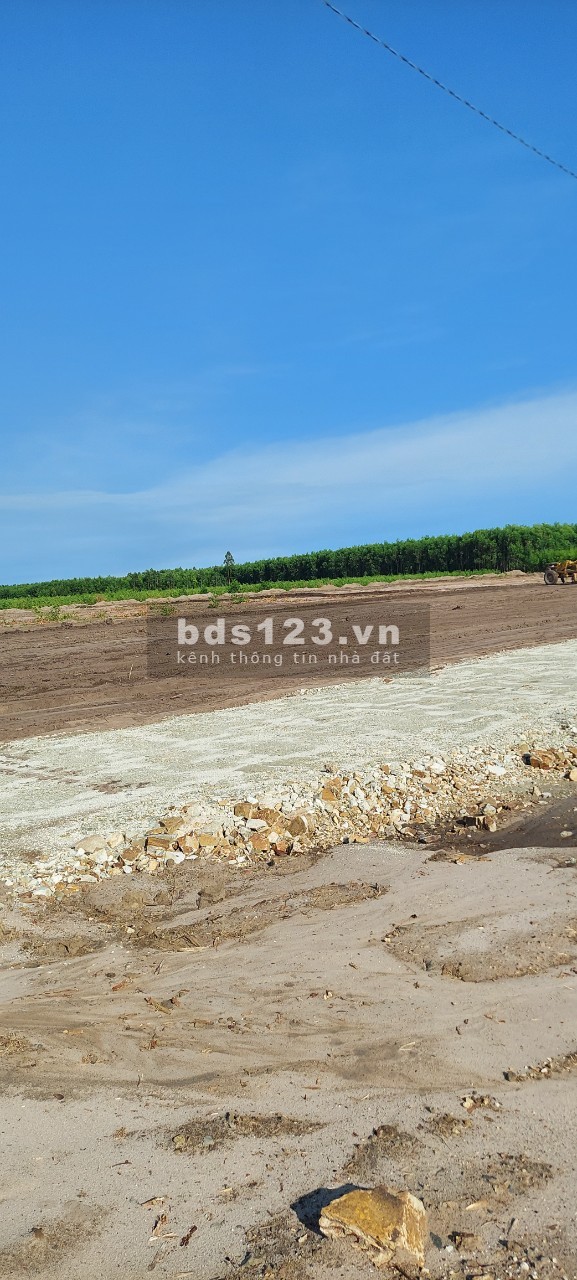 Bán gấp lô đất Quốc Lộ 55, gần sân bay Lộc An, ngân hàng hỗ trợ 50-70%