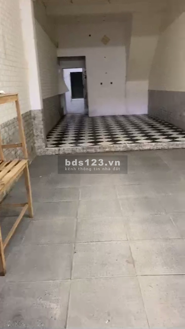 Nhà mặt phố 78 Trương Định - Hướng Đông, mặt rộng thoáng,để xe thoải mái