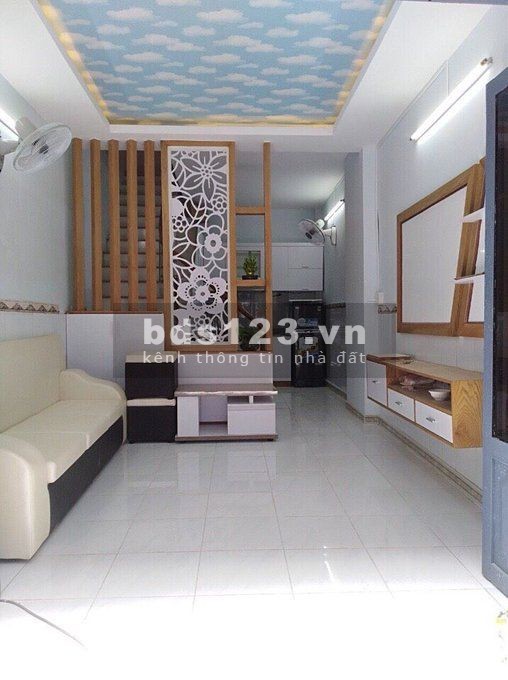Bán nhà, phố 19/5 - Hà Đông, siêu hiếm, mua nhanh kẻo hết, dt 35m2, giá 2,65 tỷ