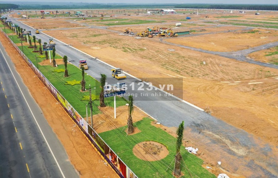 Đất nền sân bay Long Thành mặt tiền DT769, giá bán 18 triệu/m2, pháp lí đủ