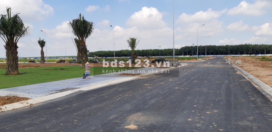 Bán nhanh lô đất nền dự án, có sổ tiêng cạnh sân bay Quốc Tế