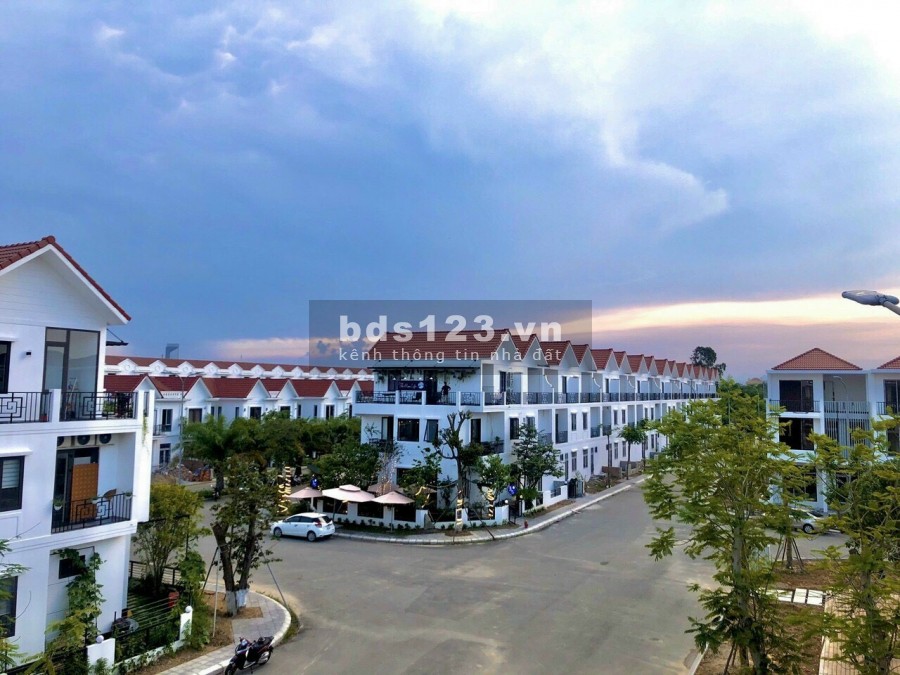 Nhà 80m2 khu C Royal Park thanh toán theo tiến độ, sàn xây dựng 198m2, sổ riêng