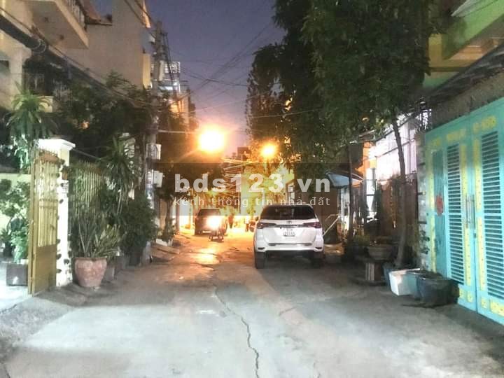 Gần Nguyễn Phúc Chu Phường 15 Tân Bình hẻm xe hơi thông 4.5m*13m giá 4tỷ6 TL