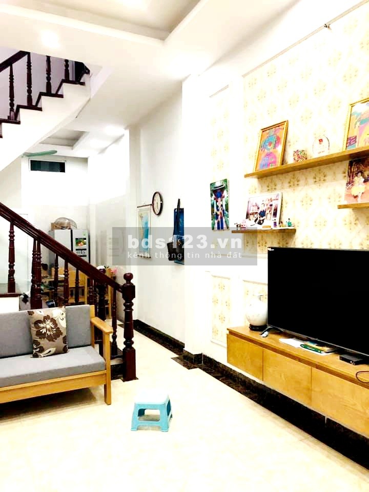 Cần bán nhà 35m2 ngõ phố Trương Định. Sổ đỏ chính chủ, giá 3.4 tỷ