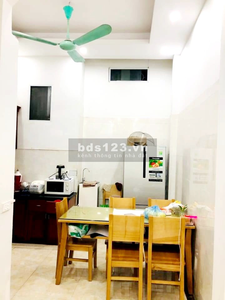 Cần bán nhà 35m2 ngõ phố Trương Định. Sổ đỏ chính chủ, giá 3.4 tỷ