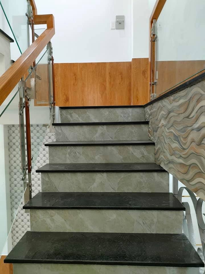 Thống Nhất, hẻm xe hơi 1 xẹt an ninh, diện tích 55m2, 5 tầng giá chỉ 6.7 Tỷ