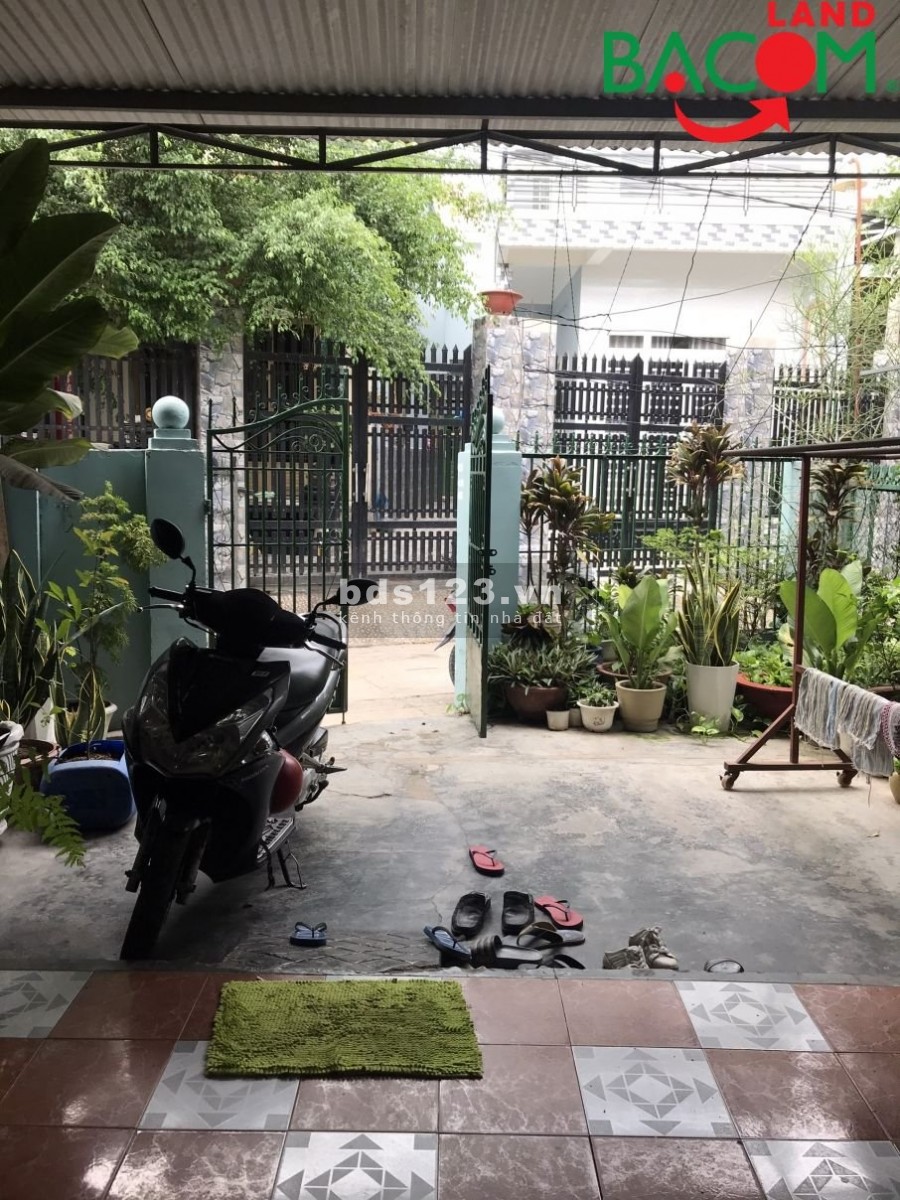 Bán nhà gần chợ Tân Mai, cách Phạm Văn Thuận 100m, hẻm xe hơi, shr giá 3.1 tỷ
