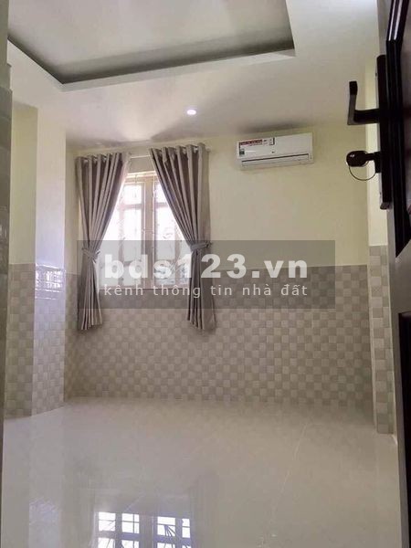 Bán nhà HXH đường Lê Văn Sỹ phú nhuận 28m2 2 tầng giá 4 tỷ 1