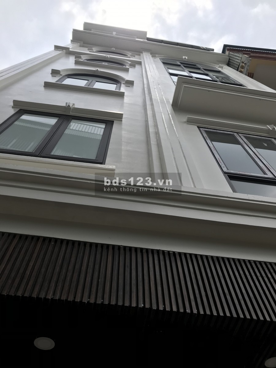 Bán nhà Khương Hạ Thanh Xuân, dt 50m2, 5 tầng đúc, mt 7.2m, 2 mặt thoáng, ô tô tránh