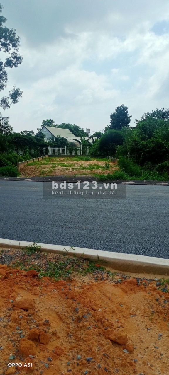 Đất Nhơn Trạch 245m2 MT đường Nguyễn Hữu Cảnh, xã Long Tân