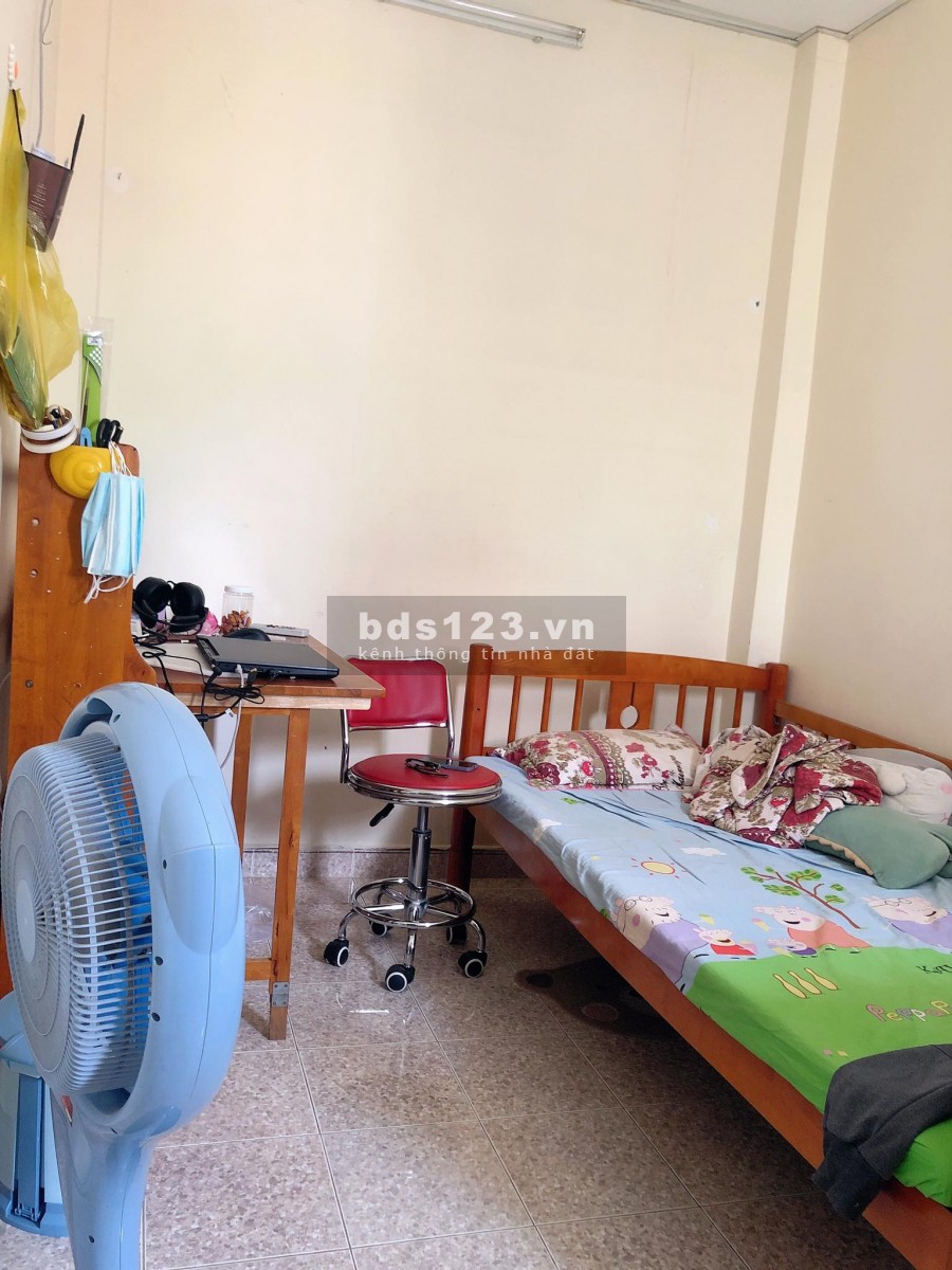 Chính Chủ Bán Gấp Nhà 3PN, Nguyễn Tất Thành P15 Quận 4, 4.5x8.9m, giá 3,1 tỷ