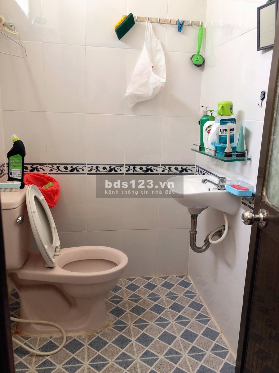 Chính Chủ Bán Gấp Nhà 3PN, Nguyễn Tất Thành P15 Quận 4, 4.5x8.9m, giá 3,1 tỷ