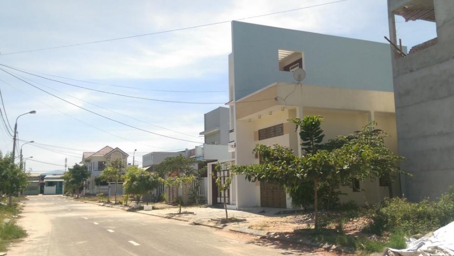 Cần bán lô đất 210m2 đường Bàu Mạc 14 ngang 8,3m gần biển Nguyễn Tất Thành, Đà Nẵng