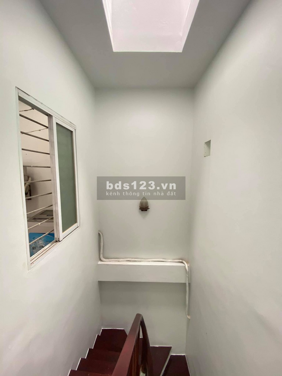 Khương Trung ô tô đổ cưa, cách phố 25m, nhà đẹp như khách sạn