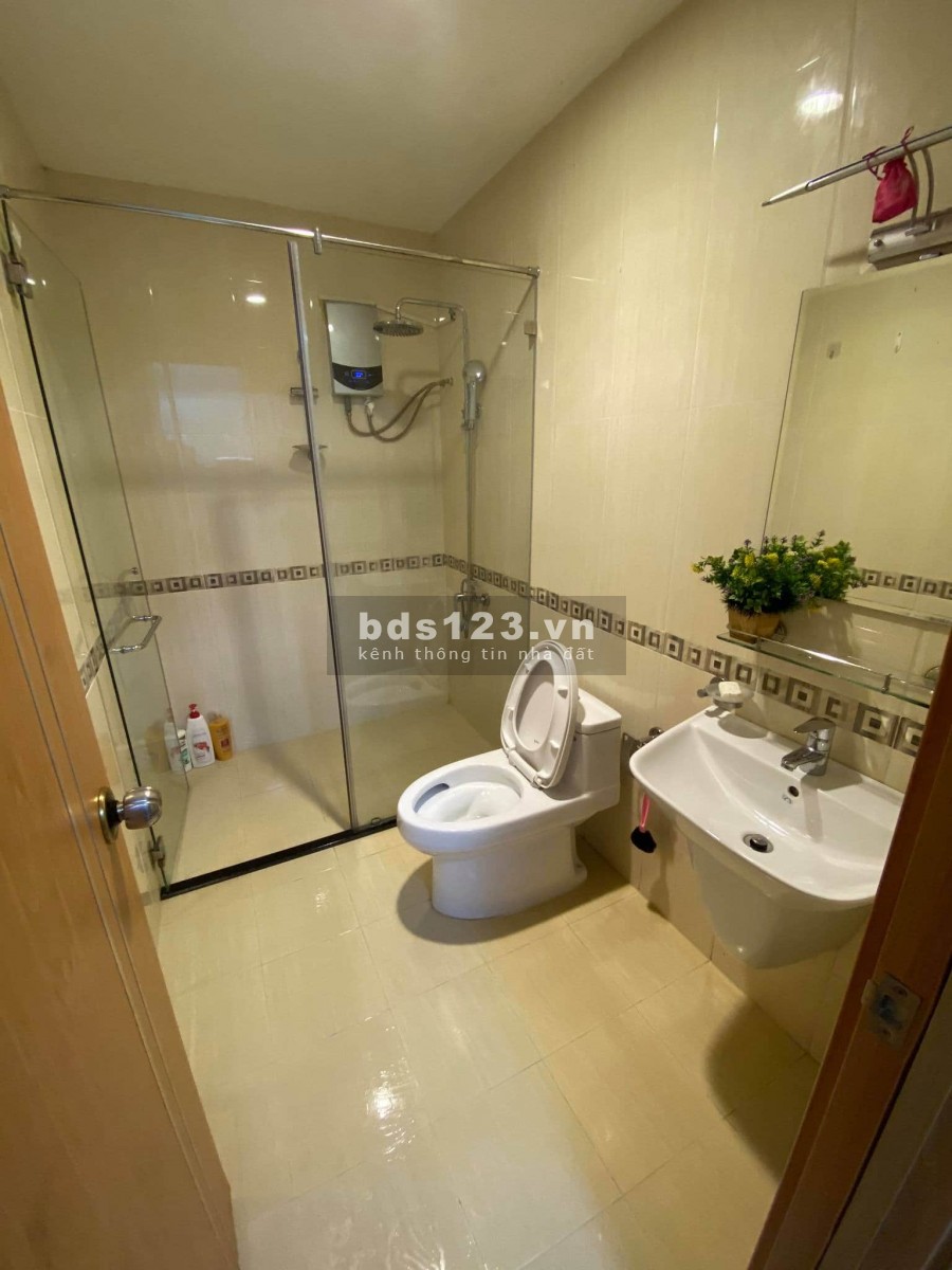 Chính chủ không ở cần cho thuê gấp căn hộ 2PN ở chung cư Saigonres, Full NT, giá đảm bảo rẻ nhất tòa. Chỉ 11.5 triệu/ tháng